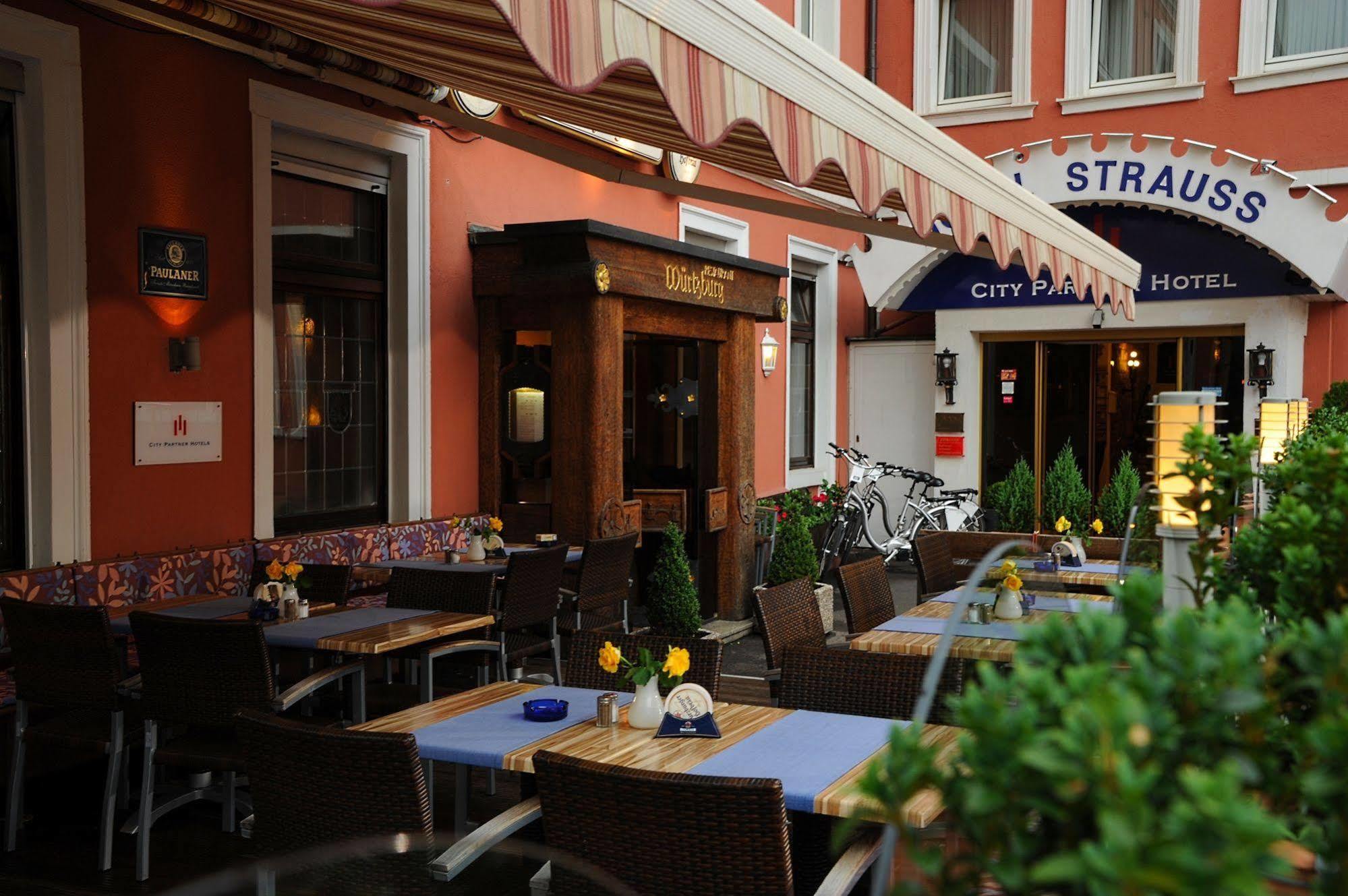 City Partner Hotel Strauss Wurzburg Exterior photo